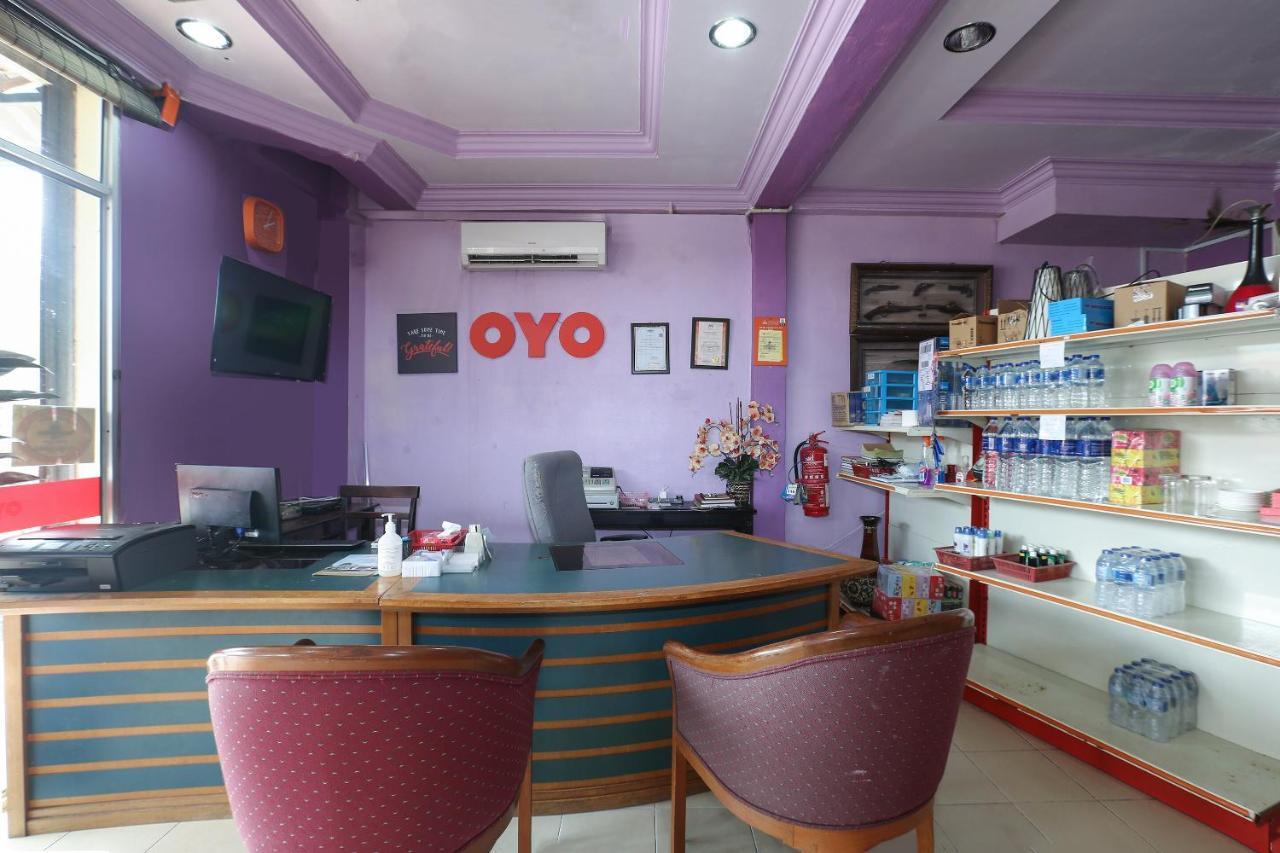 Oyo 89892 Hotel Jeli Inn Exterior photo